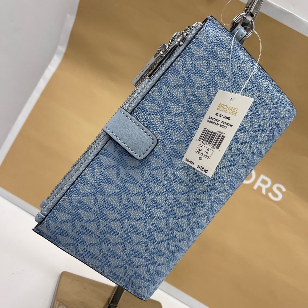 MICHAEL KORS JST Lg Double Zip Signature Logo Wristlet Wallet
Pale Ocean 
NWT - Picture 6 of 16